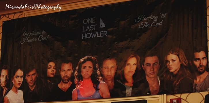 howler con banner